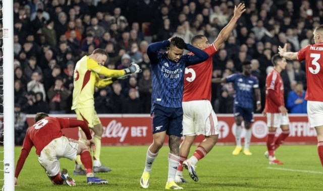 开云APP-1.2亿巨星爆粗！阿森纳9天2连平+7分领跑 官媒被冲：等曼城追上？