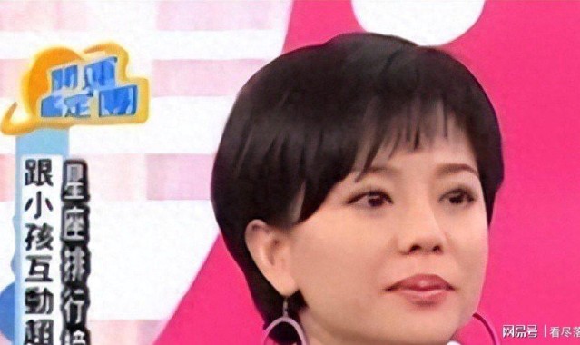 开云官方平台-畸形母爱毁星二代：母乳12年同床15年荒唐事
